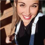 Chica graduada en Bellas Artes se ofrece para dar clases de primaria, ESO o bachiller